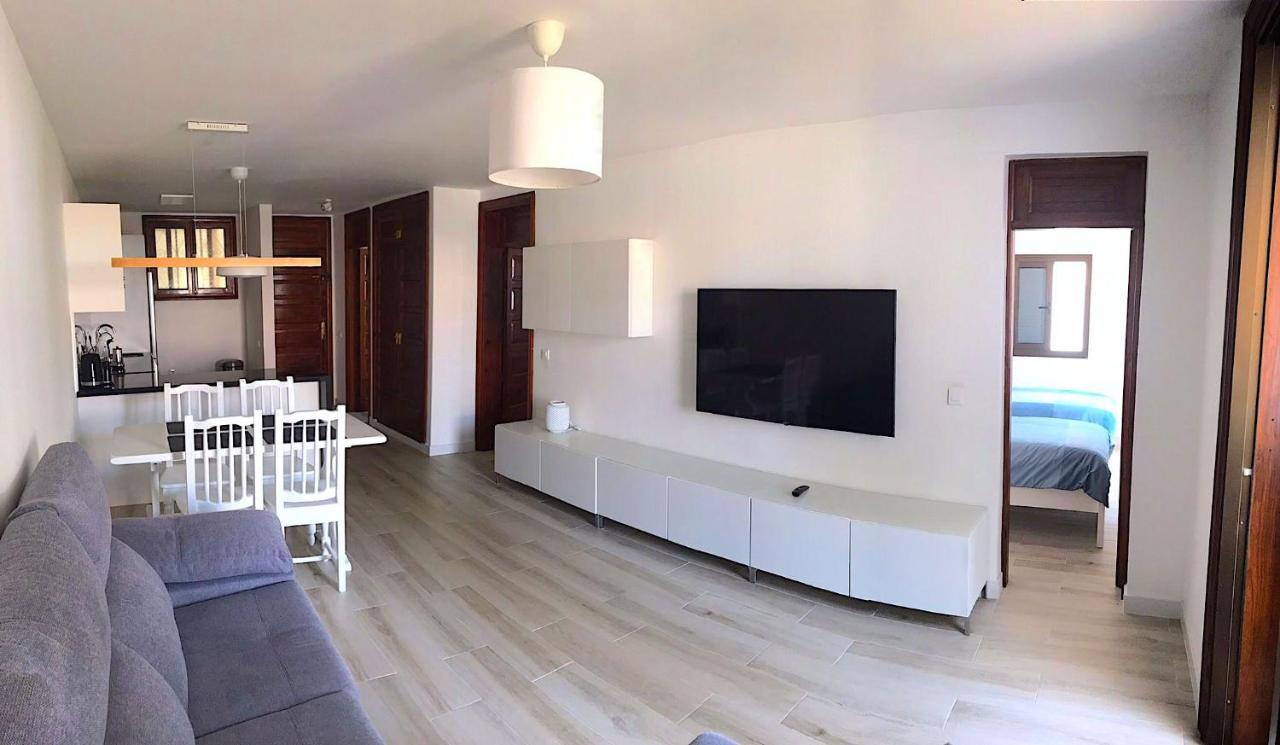 Parque Santiago I - 2 Bedroom - 1 Bathroom - Open Plan Living - Kitchen Area - Extra Large Balcony - First Floor Apartment Playa de las Americas  Esterno foto